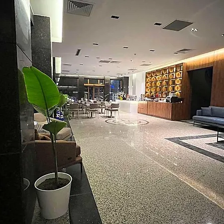 Istanblu & Hotel