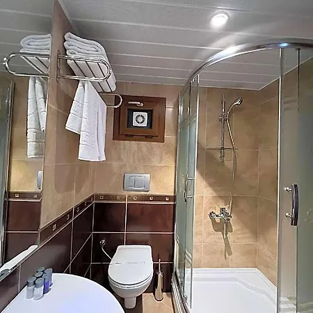 Istanblu & Hotel Gaziemir